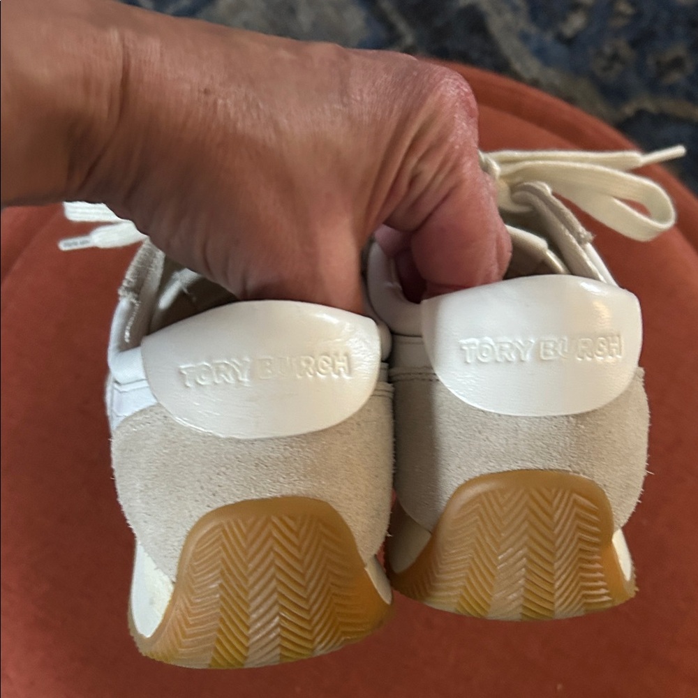 Tory Burch White & Beige Low-Top leather neutral Suede-Trim Sneakers 6.5 - Picture 4 of 9